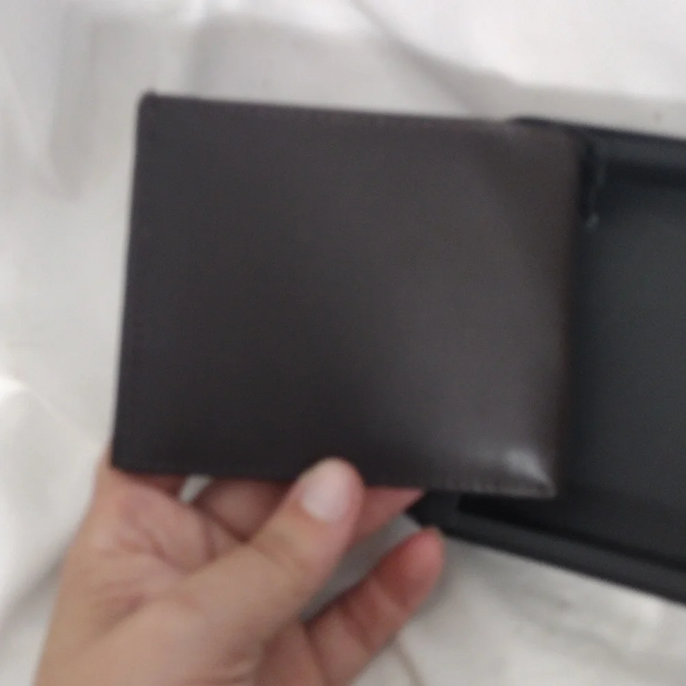 NIB Avalanche Dark Brown 100% Genuine Leather Wallet Built In RFD Shield